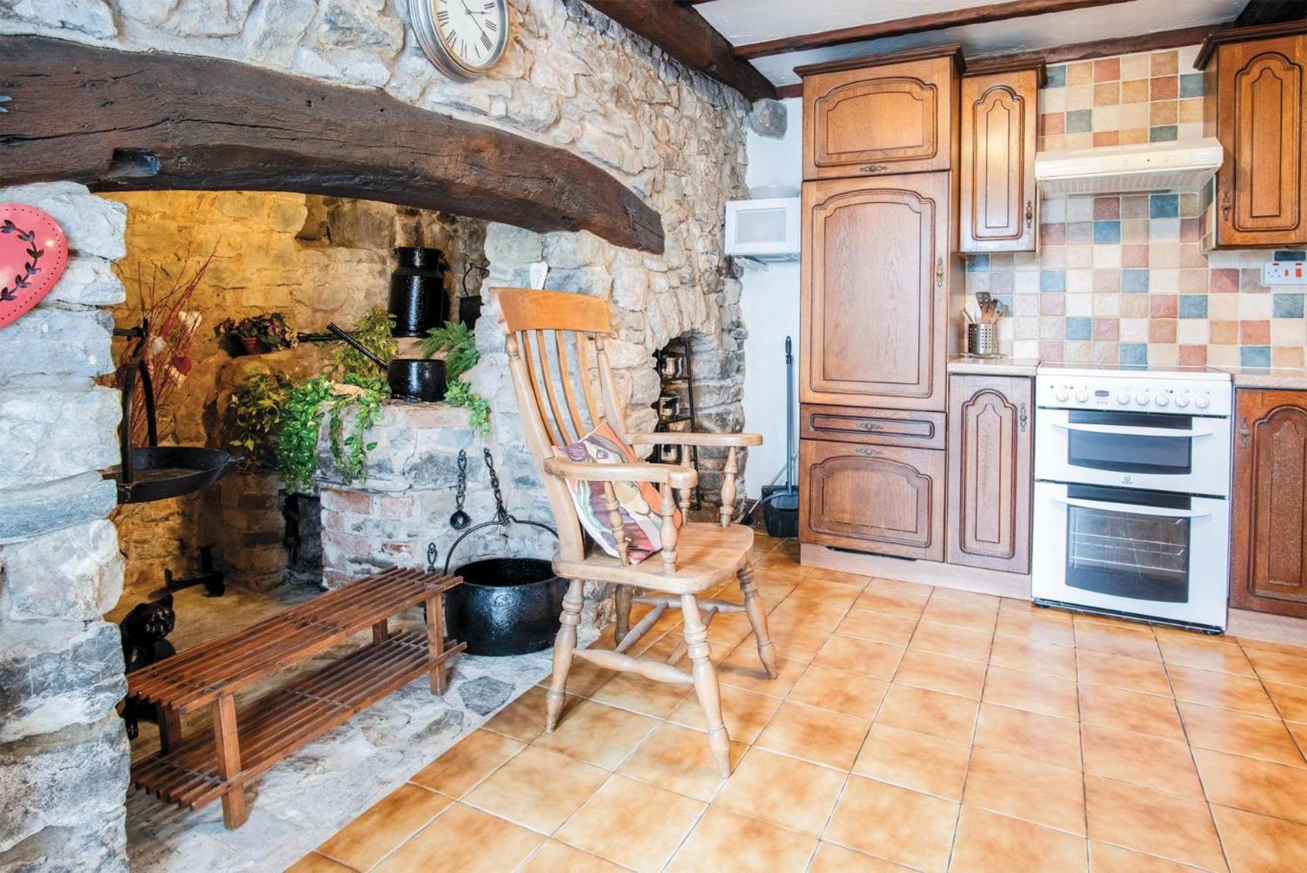 Hall House - 3 Bedroom Cottage - Saint Florence Esterno foto